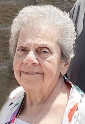 Geraldine Jeanette “Tia” Pouzide